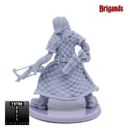 Female Bandit with 2 Crossbows (Bandit c07) (Brigands 3D print, resin) - Afbeelding 3