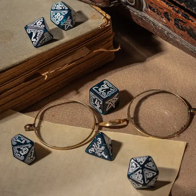 Call of Cthulhu: Abyssal & White Dice Set (7) - Afbeelding 2